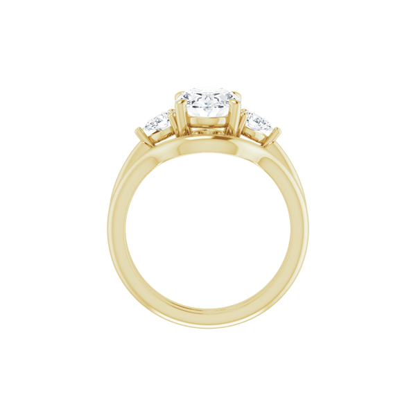 Three-stone diamond ring in yellow gold with a large center brilliant-cut diamond.