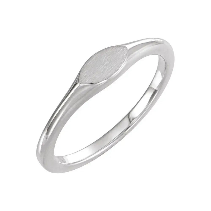 Gordes Autrement, 14K Gold Oval Initial Signet Ring