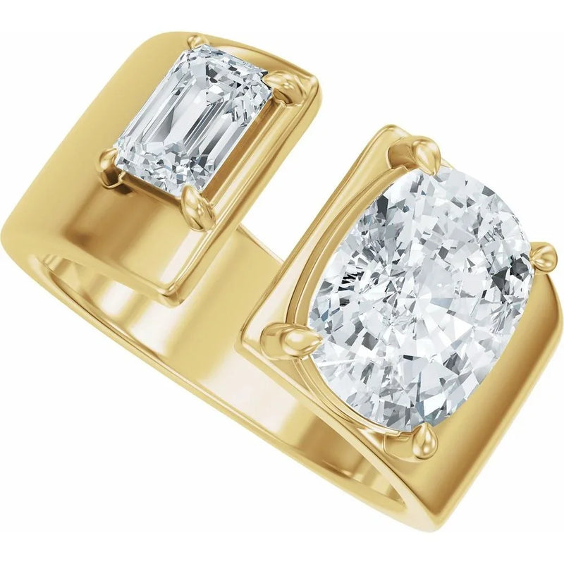 Harmonie de Versailles, Yellow Gold Two-Stone Diamond Ring