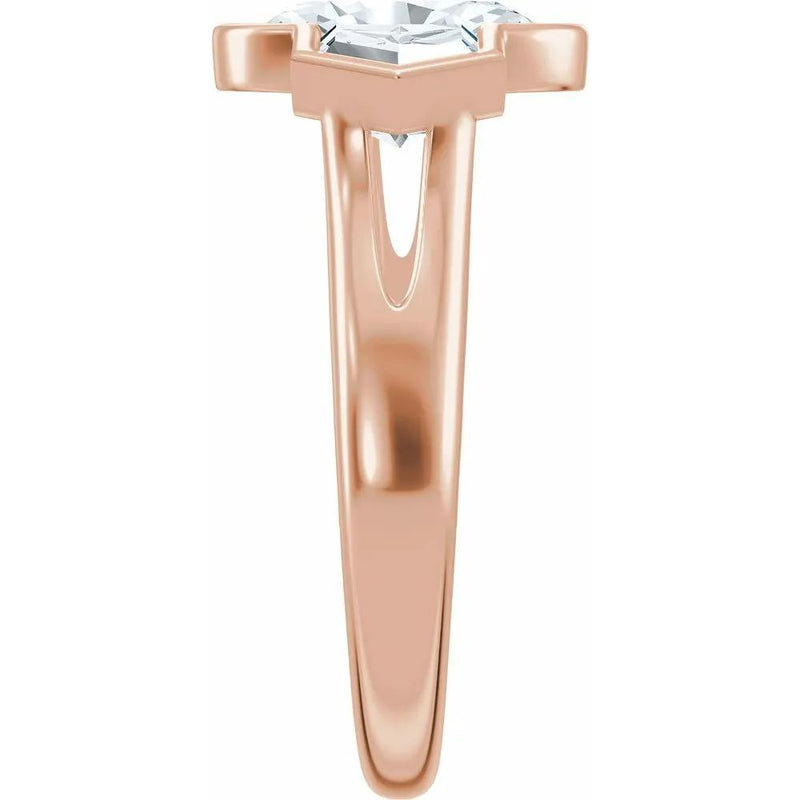 Soleil de Mont-Blanc, Oval Diamond Round Engagement Ring