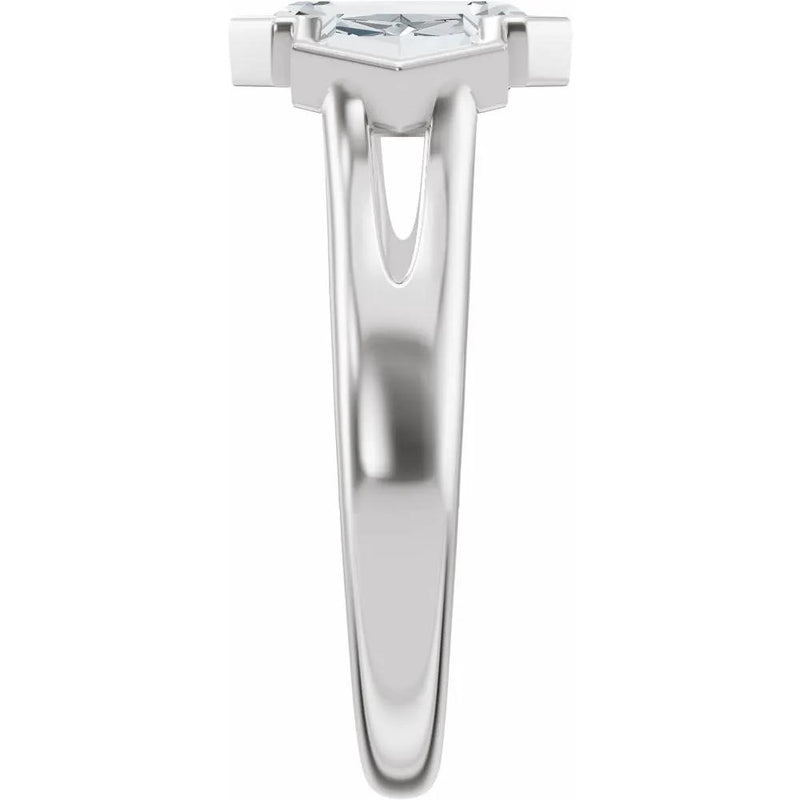 Soleil de Mont-Blanc, Emerald Diamond Engagement Ring