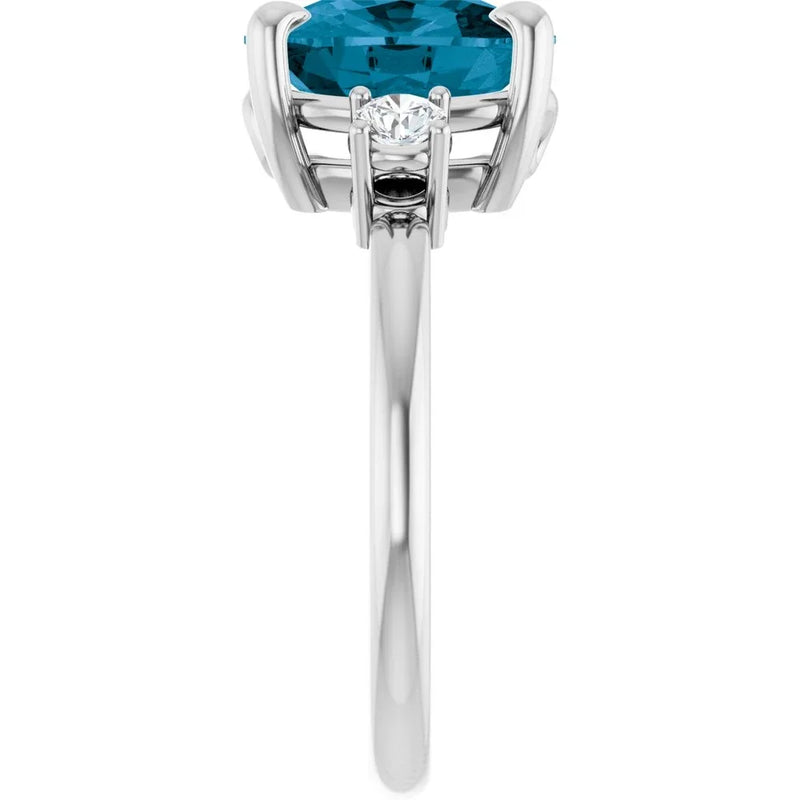 Velours de Montmartre, London Blue Topaz Diamond Ring
