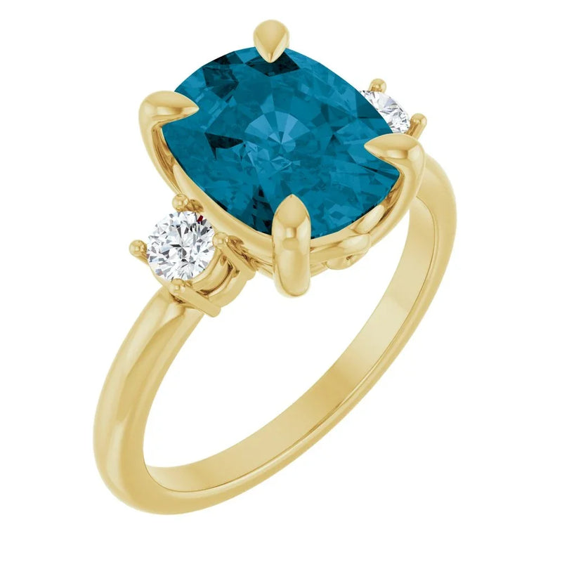 Velours de Montmartre, London Blue Topaz Diamond Ring