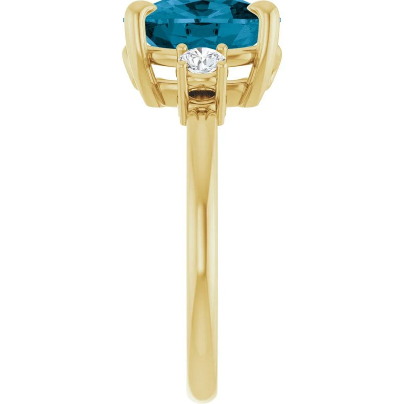 Velours de Montmartre, London Blue Topaz Diamond Ring