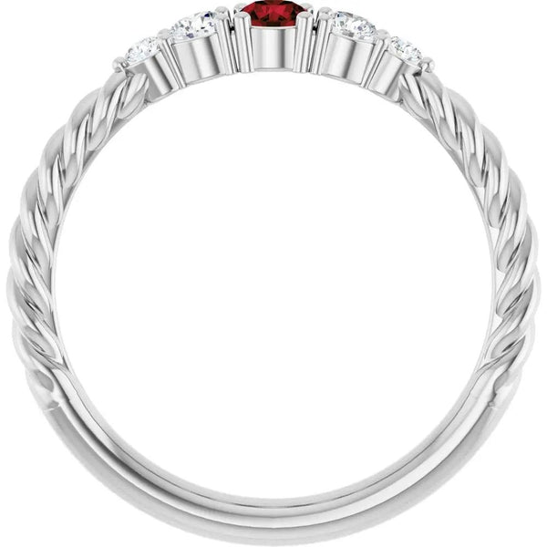 Cœur de Biarritz, Mozambique Garnet Diamond Rope Stackable Ring