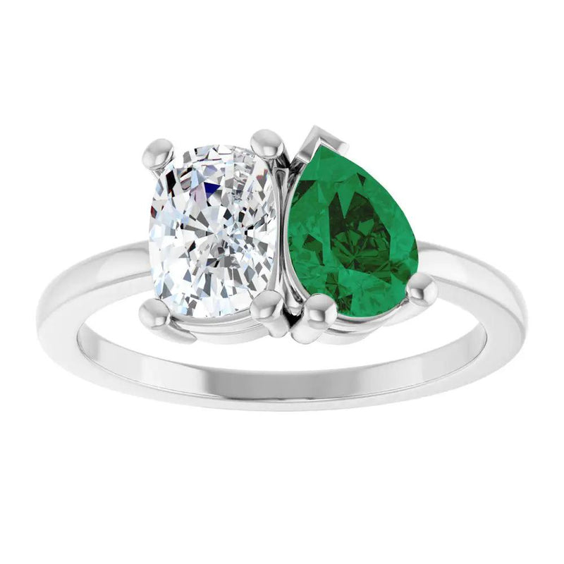 Les Amoureux de Paris, Diamond & Emerald Two-Stone Ring