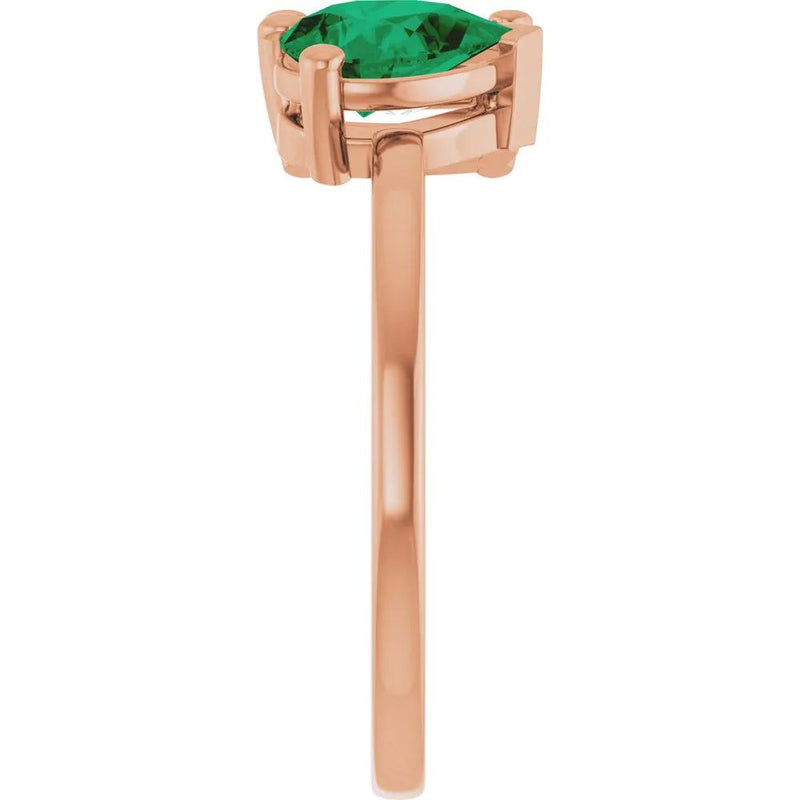 Les Amoureux de Paris, Diamond & Emerald Two-Stone Ring