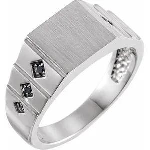 Éclat de Versailles, Natural Diamond Faceted Signet Ring
