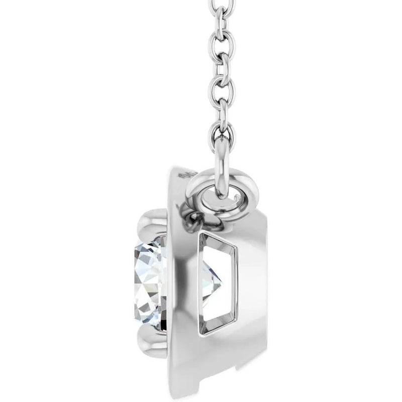 Soleil du Pays Basque, Round Diamond Solitaire Necklace