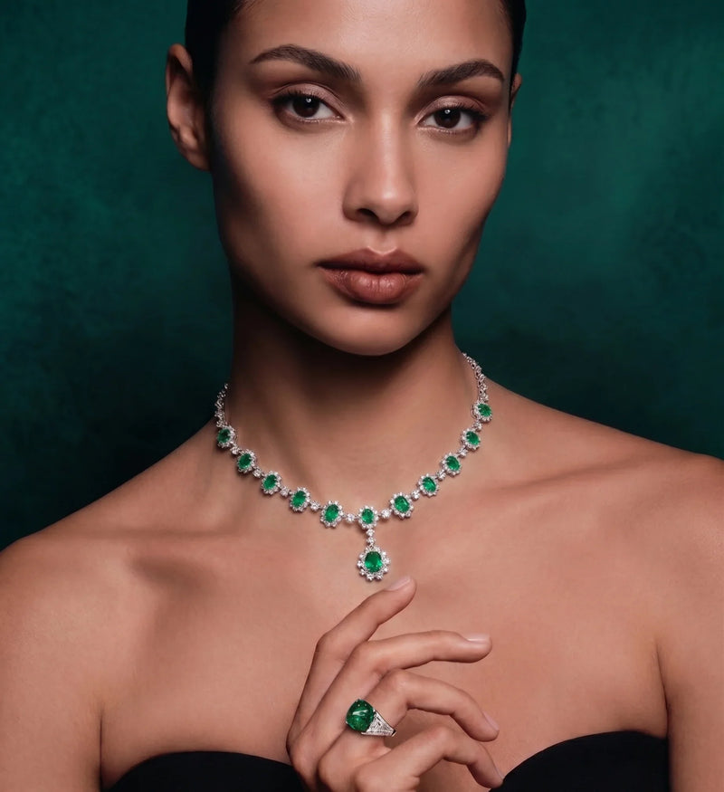 Le Serre de Jussieu, Emerald & Diamonds Necklace
