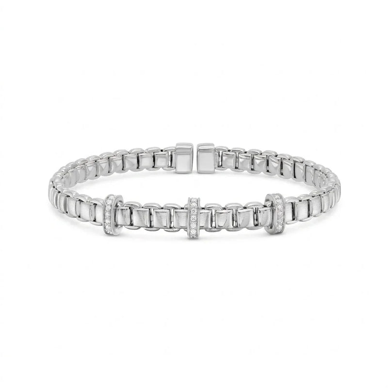 Les Trois Lumières de Versailles, White Gold Diamond Bracelet