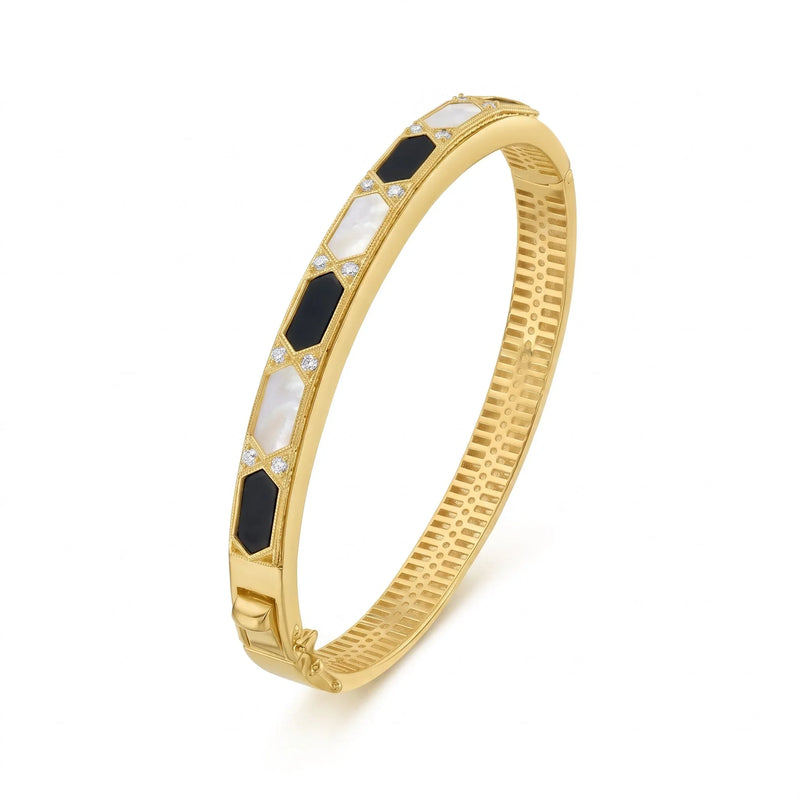 Étincelle de Versailles, Onyx & Pearl Hexagon Bracelet