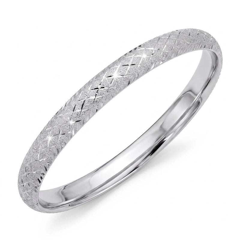 Lumière de Versailles, White Gold Diamond Cut Bangle
