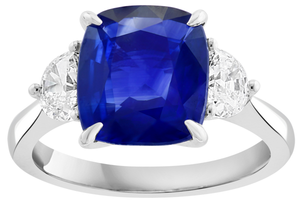 La Mer de Soie Blue Sapphire Ring & Diamonds